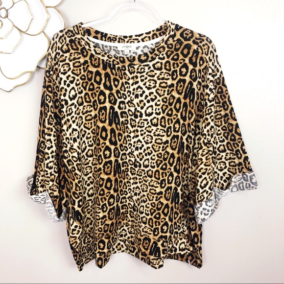 Umgee Tops - Umgee leopard print oversized top